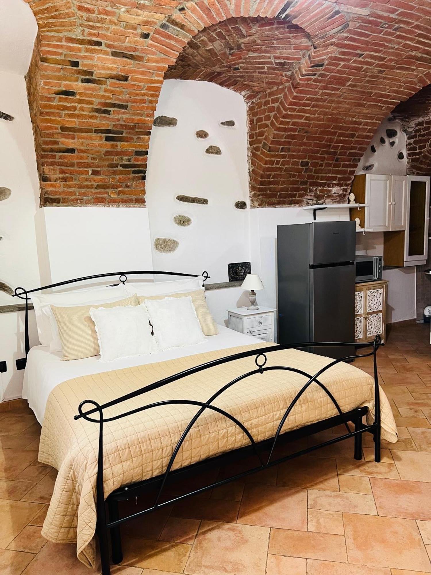 Monolocale Viverone Lake Rooms Екстер'єр фото