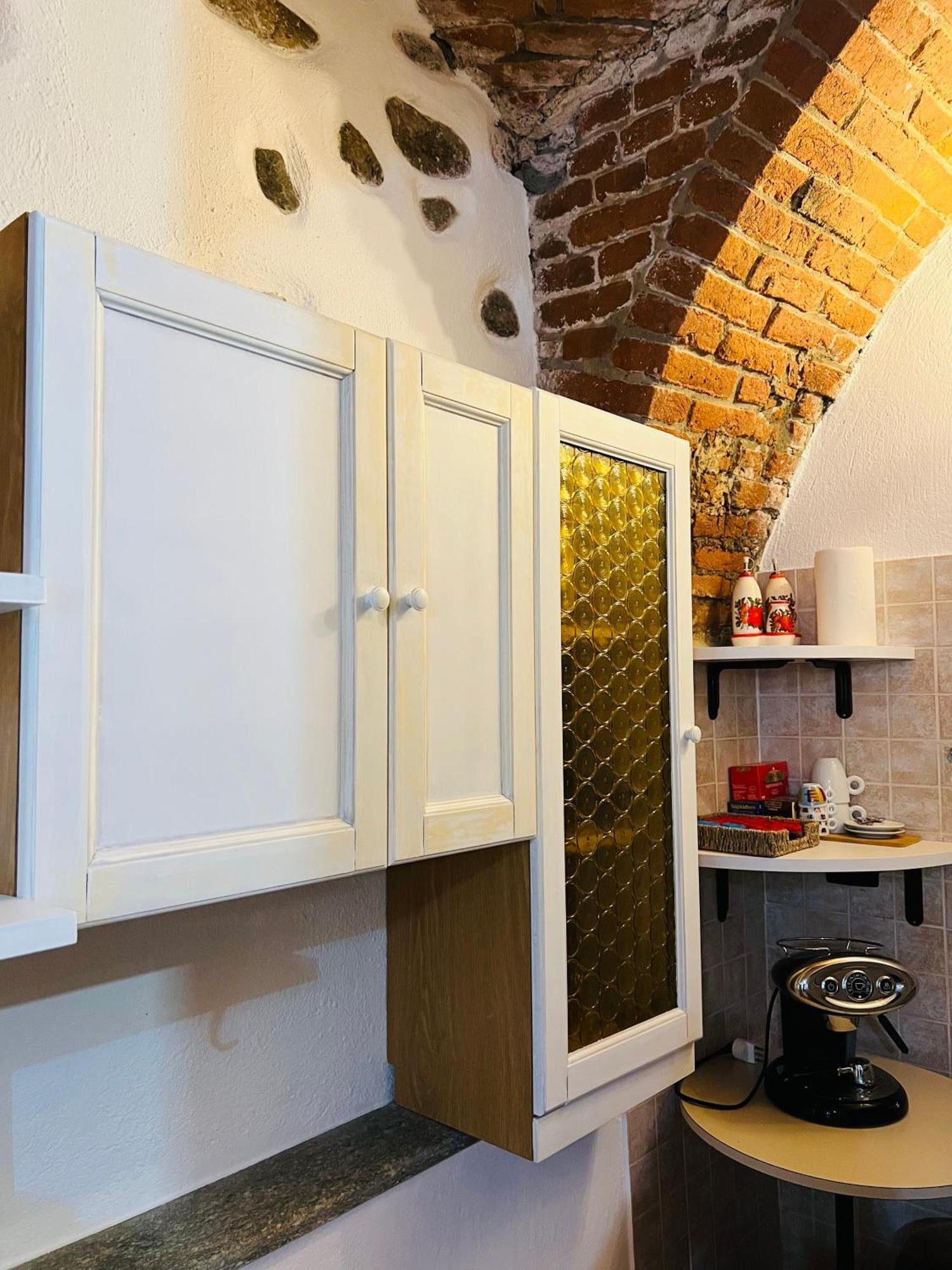 Monolocale Viverone Lake Rooms Екстер'єр фото