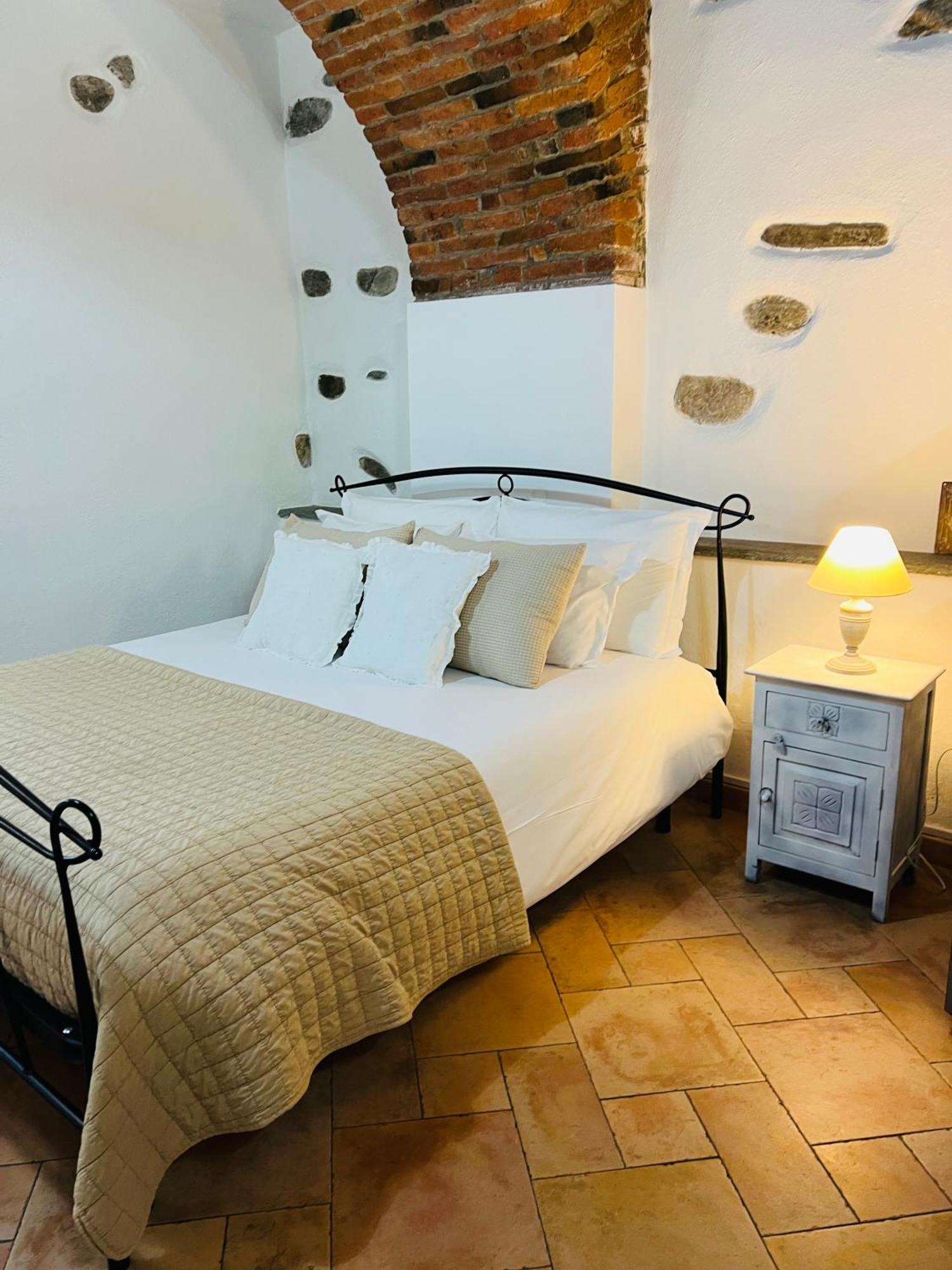 Monolocale Viverone Lake Rooms Екстер'єр фото